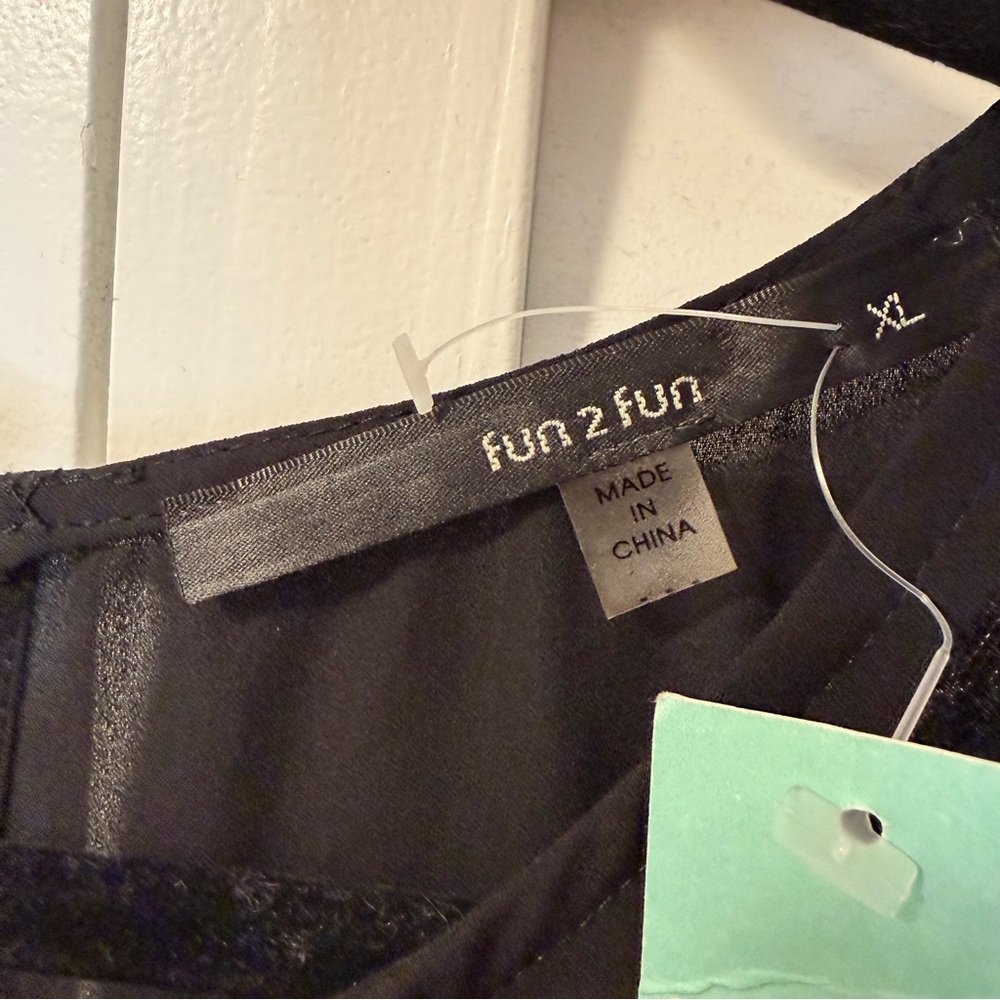 Fun2Fun Women’s Black Lace Panel Sleeveless Blouse XL‎ Elegant Crewneck Work - Picture 3 of 12